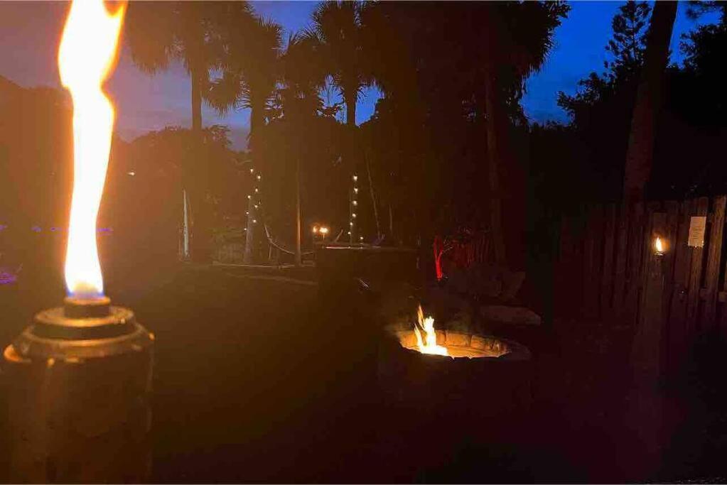 Poolside Cocoa Oasis W/ Tiki Bar! Villa Frontenac Luaran gambar